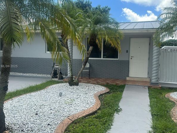 11830 SW 206th St, Miami FL 33177