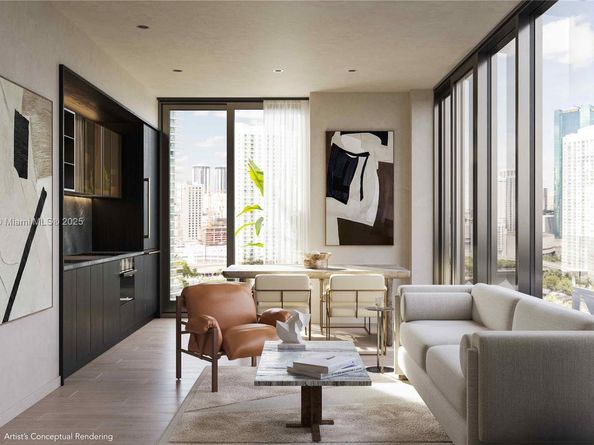 99 SW 7th St PH3901, Miami FL 33131