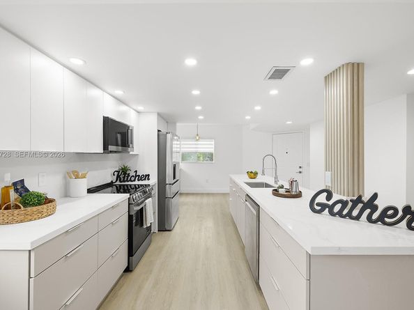 13105 SW 16th Ct 314L, Pembroke Pines FL 33027