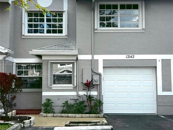 12142 SW 50th Ct, Cooper City FL 33330
