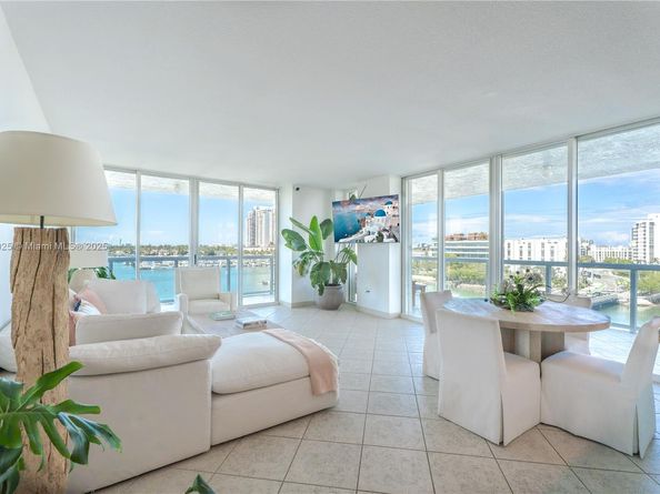 10 Venetian Way 604, Miami Beach FL 33139