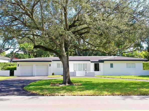 6011 Maynada St, Coral Gables FL 33146