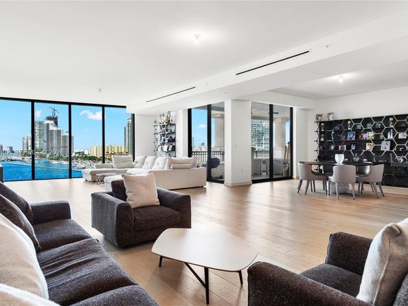 6882 Fisher Island Dr 6882, Miami Beach FL 33109