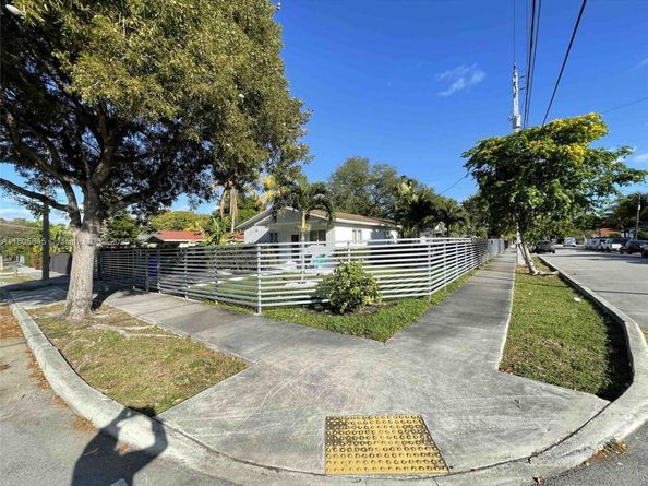 4400 NW 1st Ave, Miami FL 33127