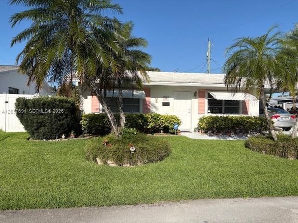 5405 NW 23rd Ter, Tamarac FL 33309