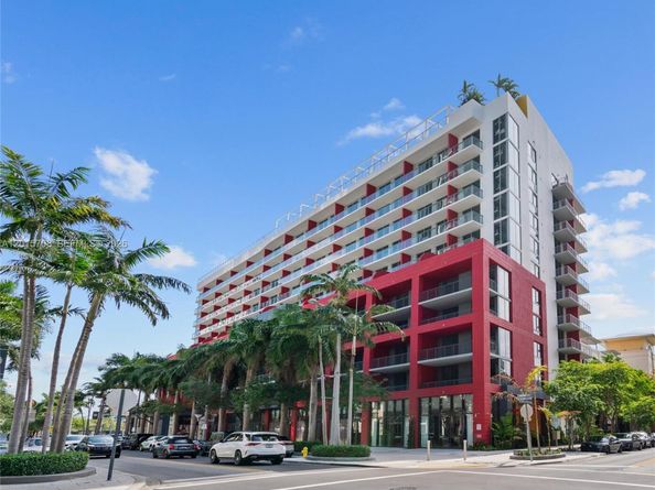 90 NE 32nd 313, Miami FL 33137