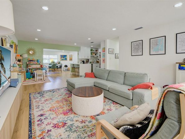 1765 NE 145th St, Miami FL 33181