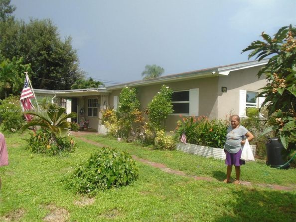 6791 Hope St, Hollywood FL 33024