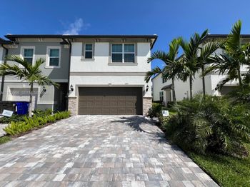 3235 N Watercress Dr