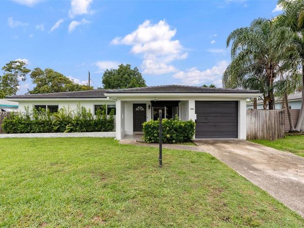 706 N 32nd Ct, Hollywood FL 33021