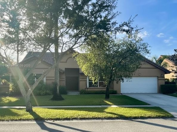 1200 NW 161st Ave, Pembroke Pines FL 33028