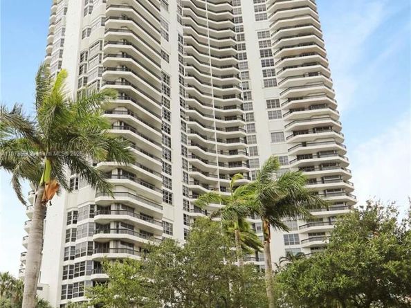3530 Mystic Pointe Dr 2402, Aventura FL 33180
