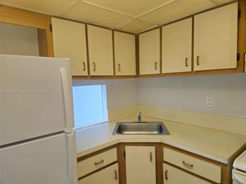 4550 NW 9th St