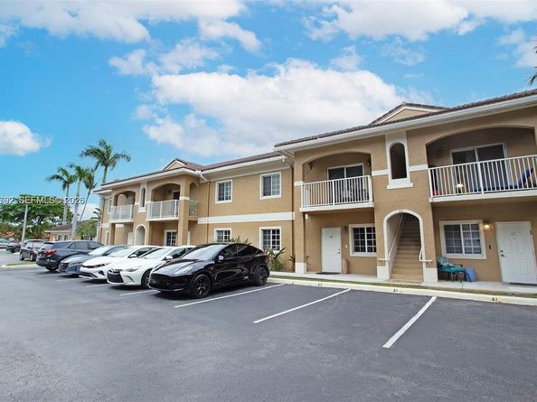 911 Hillcrest Ct 7, Hollywood FL 33021