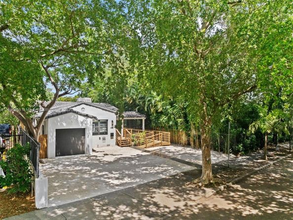 5981 NE 6th Ave, Miami FL 33137