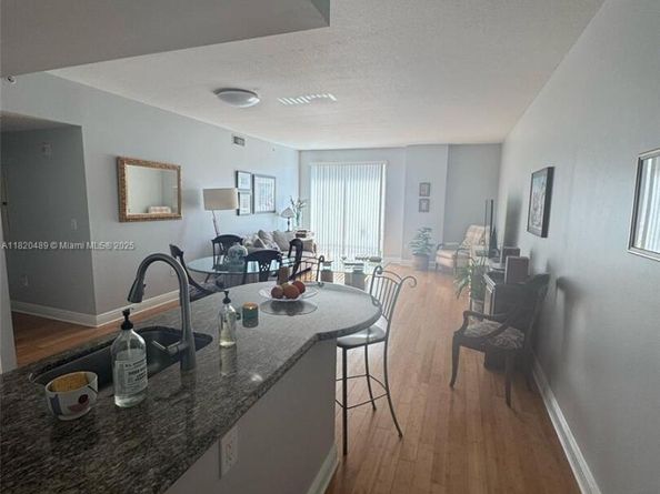 7280 SW 89th St D501, Miami FL 33156