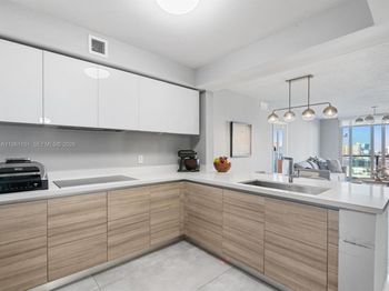 300 Sunny Isles Blvd