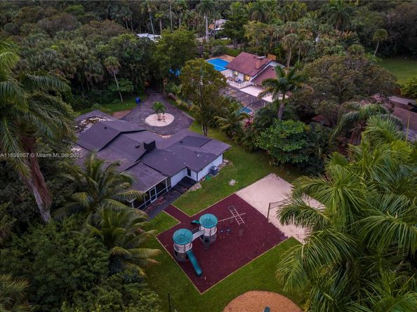 2100 SW 28th Way, Fort Lauderdale FL 33312