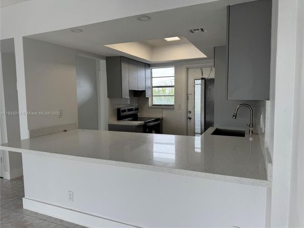 1333 E Hallandale Beach Blvd 444, Hallandale Beach FL 33009