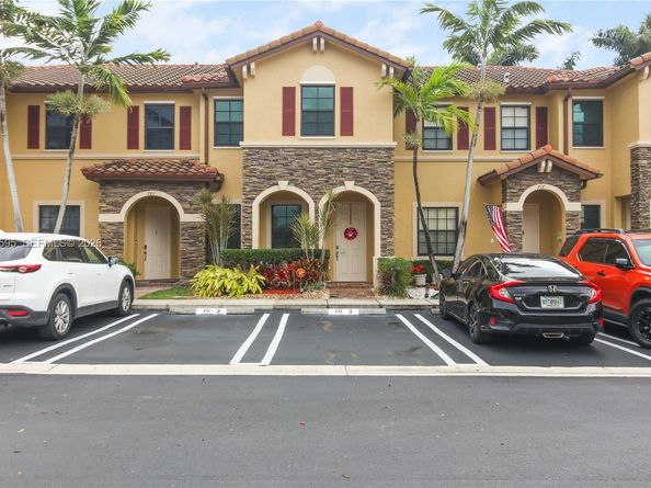 707 SE 32nd Ter, Homestead FL 33033