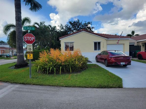 14365 SW 175th Ter, Miami FL 33177