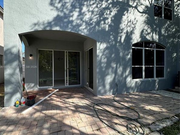 4946 SW 38th Way, Hollywood FL 33312