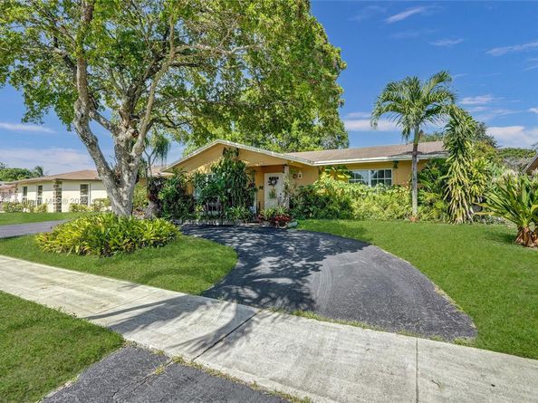 520 SW 62nd Ave, Margate FL 33068