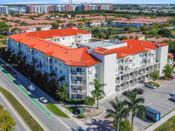 10950 NW 82nd St 319, Doral FL 33178