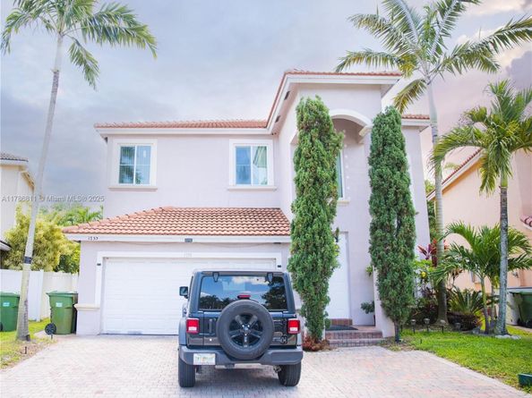 1735 NW 77th Ave, Pembroke Pines FL 33024