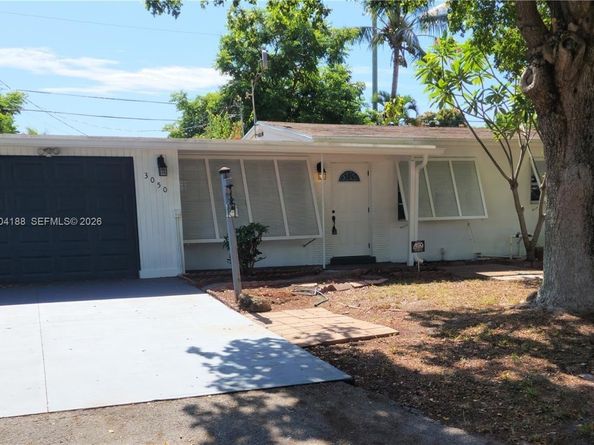 3050 NE 13th Ave, Pompano Beach FL 33064