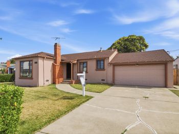 1343 Fargo Ave