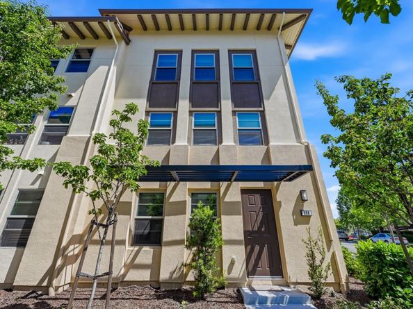 998 Arrowleaf Place, San Jose CA 95131
