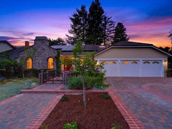 292 Apricot Lane