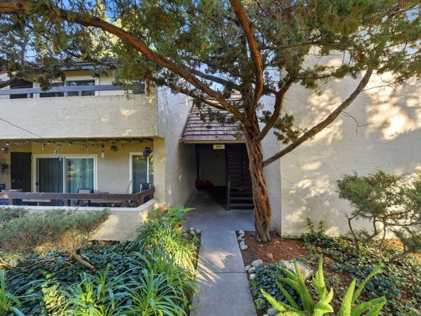 285 Tradewinds Drive 6, San Jose CA 95123