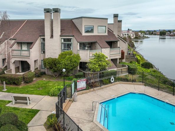 59 Cove Lane 59, Redwood Shores CA 94065