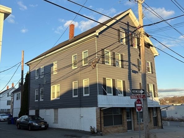 102-104 Central St, Milford MA 01757