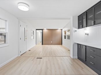 557 Southwest Cutoff