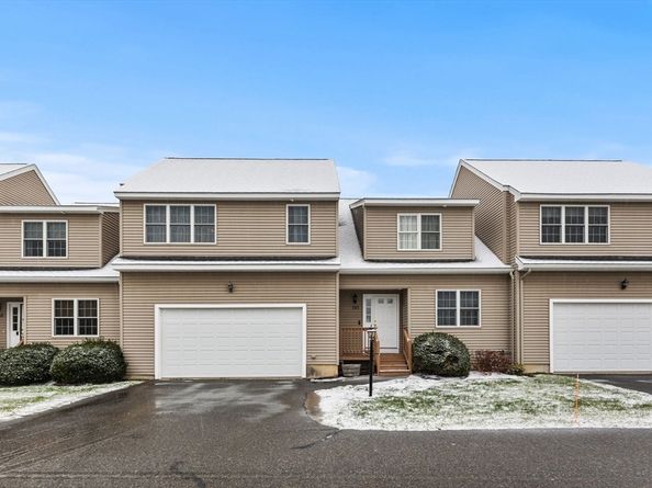 150 Ariel Cir 150, Sutton MA 01590