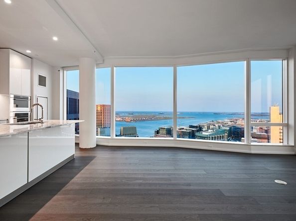 240 Devonshire Street 4208, Boston MA 02110