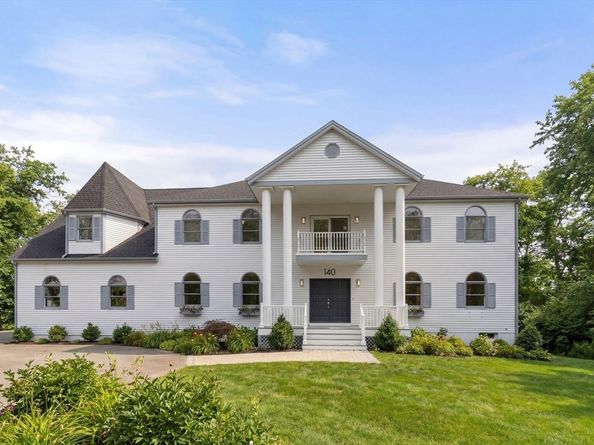 140 York St, Canton MA 02021