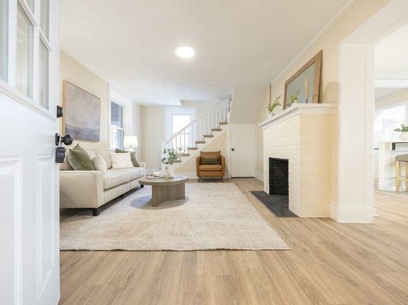 10 Hobamack, Weymouth MA 02191