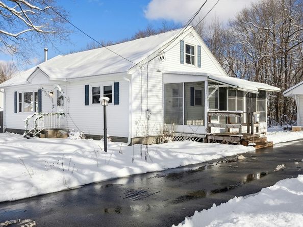 156 Hurd St, Fitchburg MA 01420