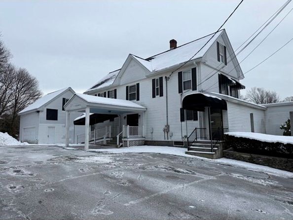 14 Walker St, Leominster MA 01453