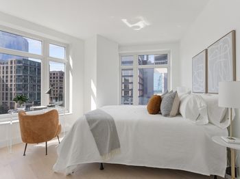 100 Lovejoy Wharf