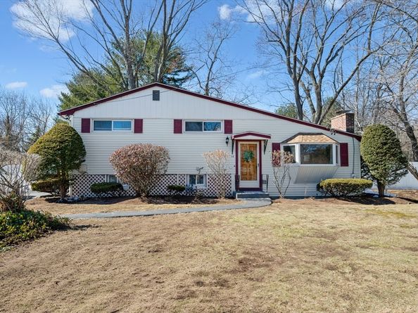 16 Manor Ave, Burlington MA 01803