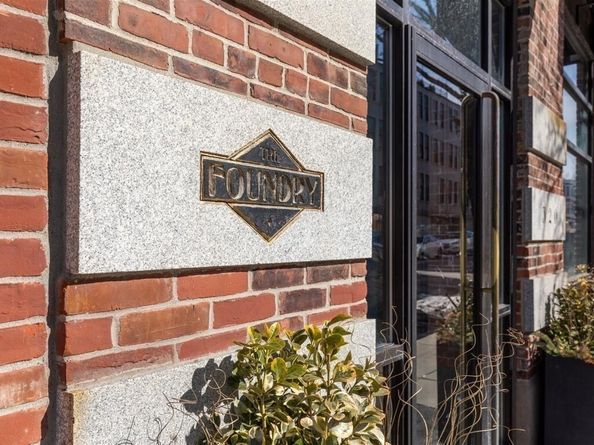 320 W 2nd St 407, Boston MA 02127