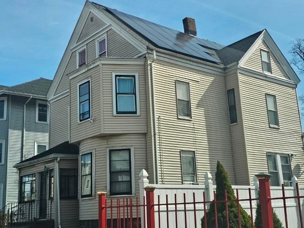 1110 River St, Boston MA 02136