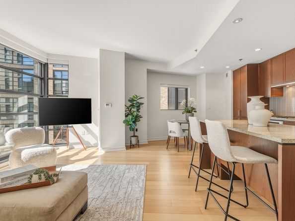 580 Washington St 700, Boston MA 02111