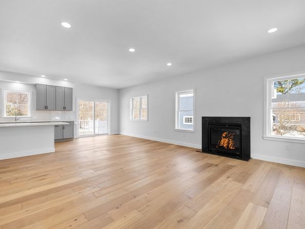 335 Salem St, North Andover MA 01845