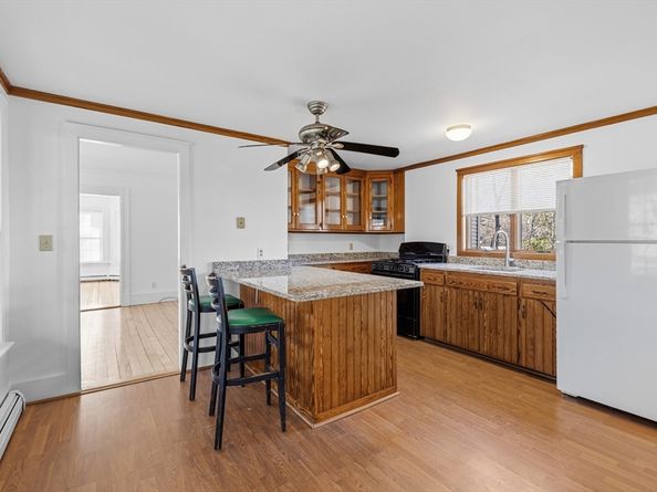 10 Charles St, West Bridgewater MA 02379